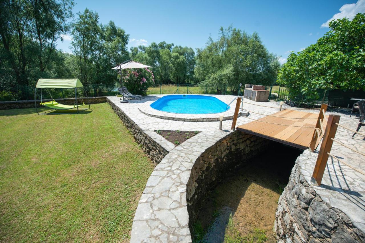 Villa Kosor Spring บลากาย ภายนอก รูปภาพ