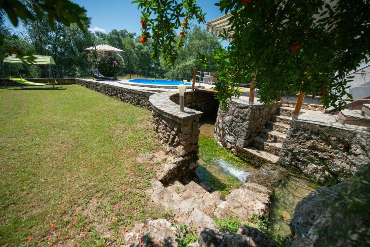 Villa Kosor Spring บลากาย ภายนอก รูปภาพ