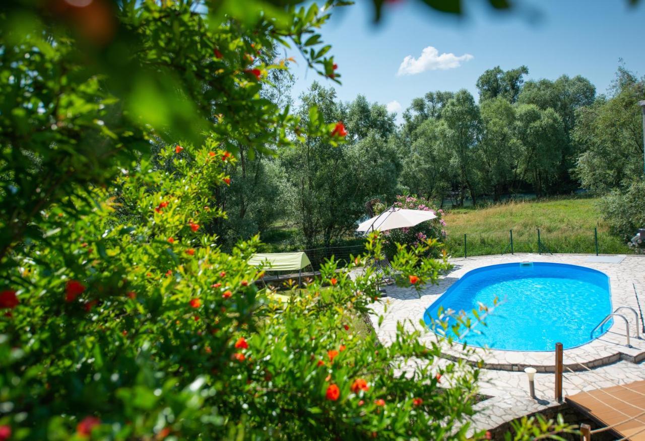 Villa Kosor Spring บลากาย ภายนอก รูปภาพ