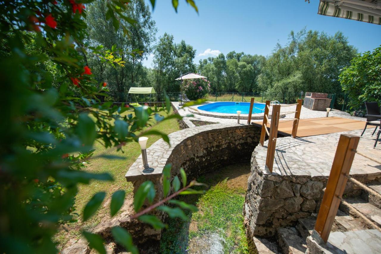 Villa Kosor Spring บลากาย ภายนอก รูปภาพ